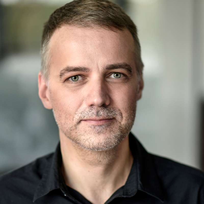 Team_Henrik_1000x1000-800×800